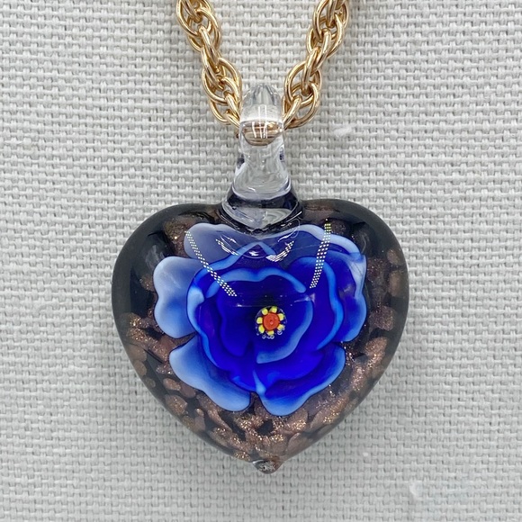 Murano Style Glass Heart Pendant Necklace - Picture 10 of 10